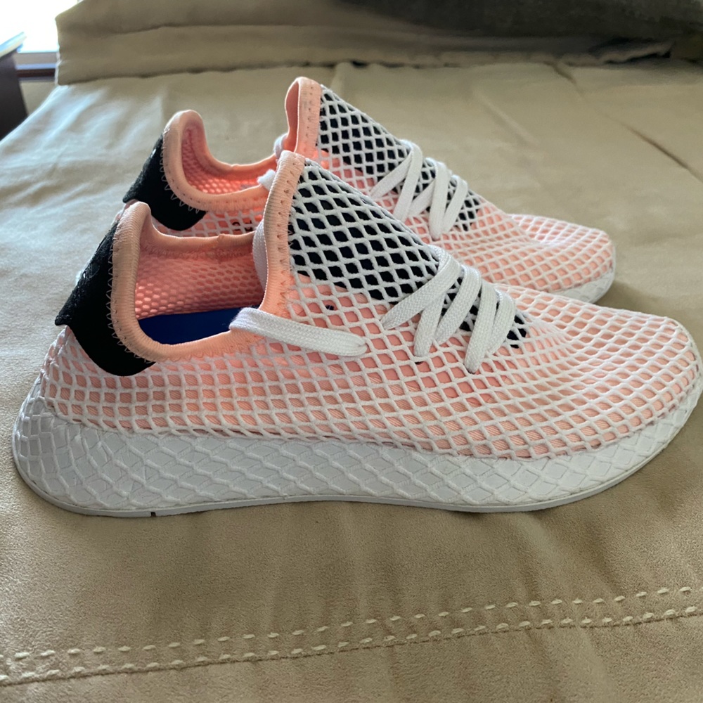 Adidas deerupt cloud white